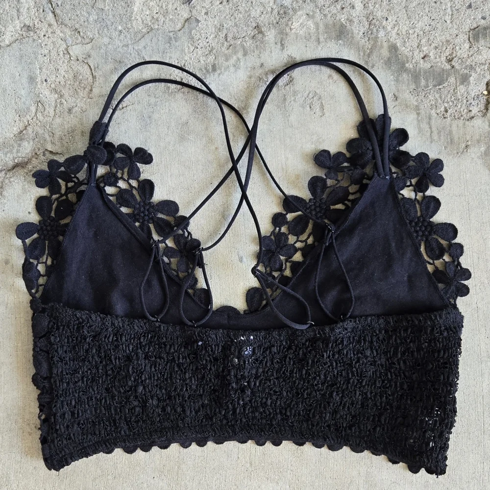 Intimately Free People Dainty Daisy Bralette Black Small - Picture 4 of 6